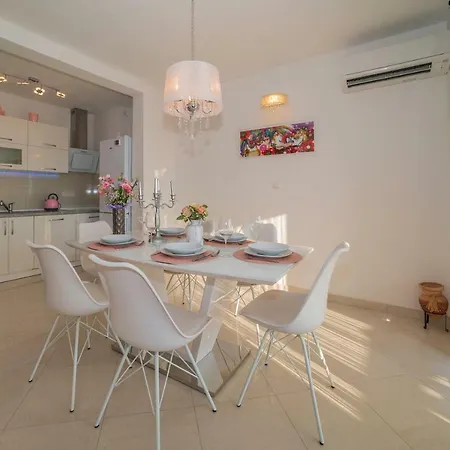 Апартаменти Ma-la Трогір